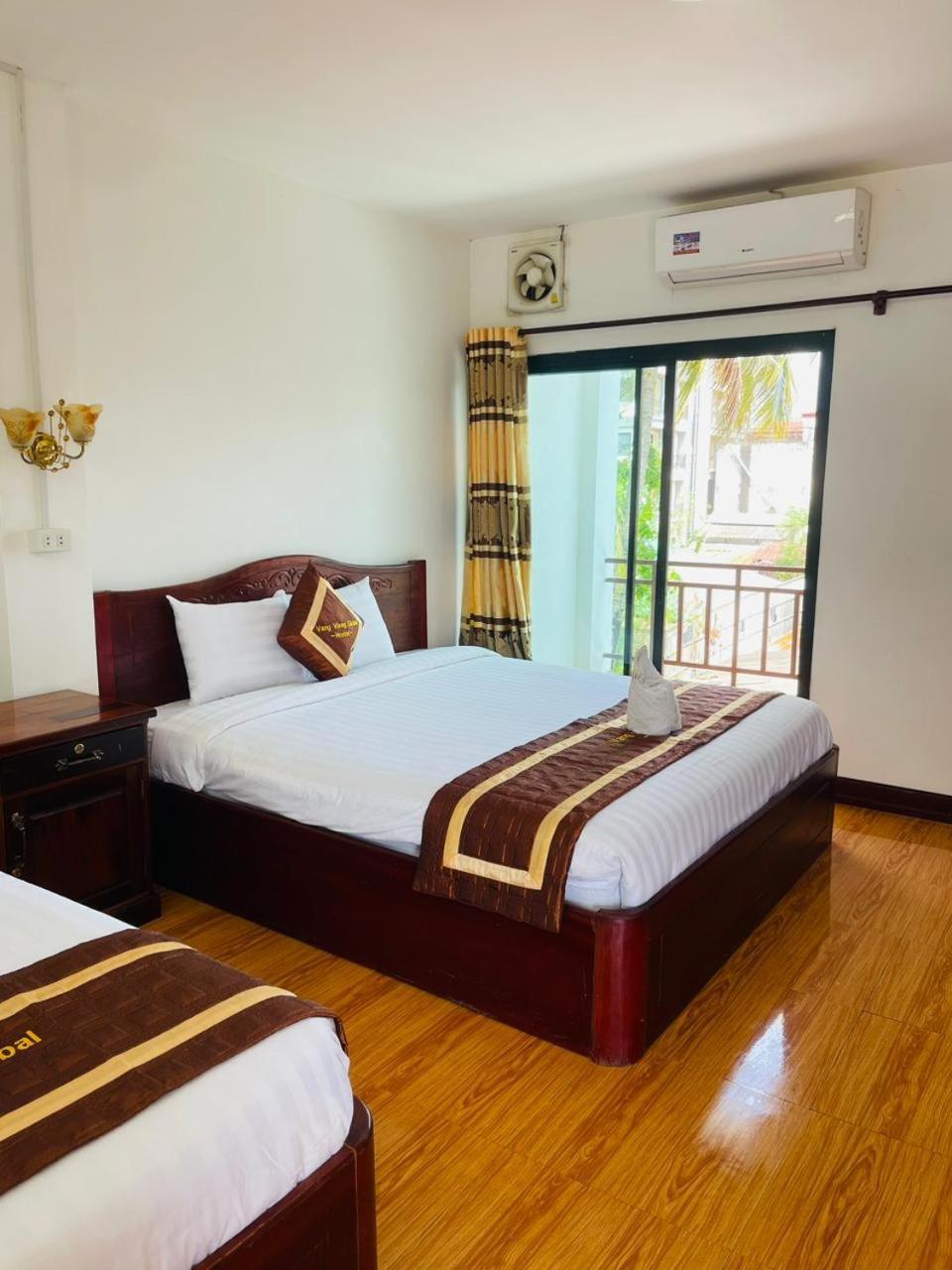 Vang Vieng Global Hostel Exterior photo