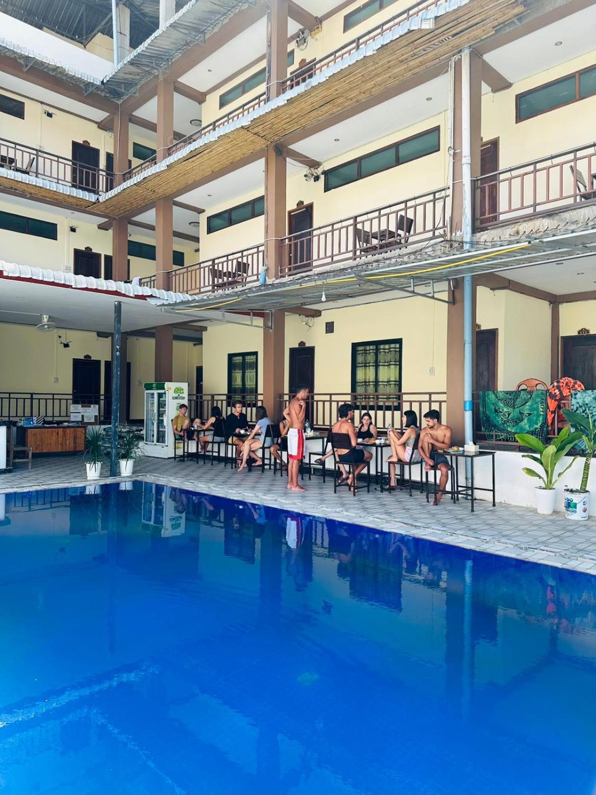 Vang Vieng Global Hostel Exterior photo